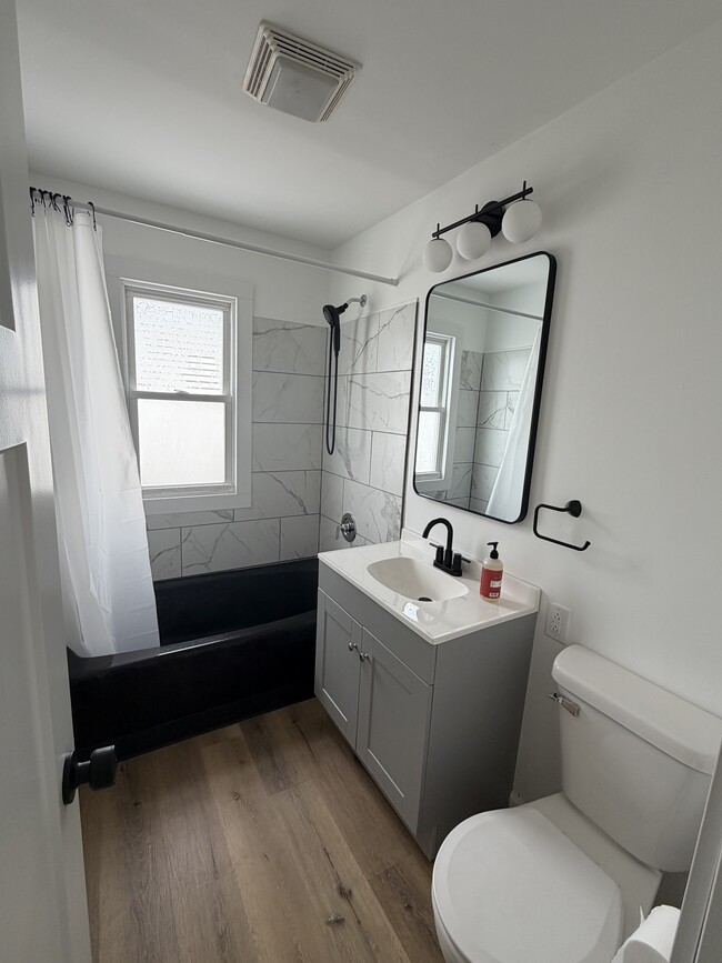 801 E Fairoaks Ave in Peoria, IL - Building Photo - Building Photo