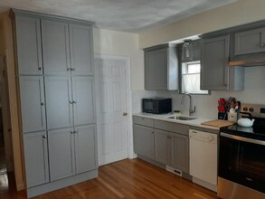 50 Jeffries St in Boston, MA - Building Photo - Building Photo