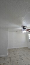 5731 Flagler Street # 3, Unit # 1 in Hollywood, FL - Foto de edificio - Building Photo