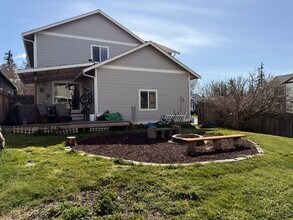 4140 Track St in Bellingham, WA - Building Photo - Building Photo