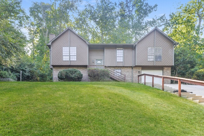 property at 5553 San Marcos Dr
