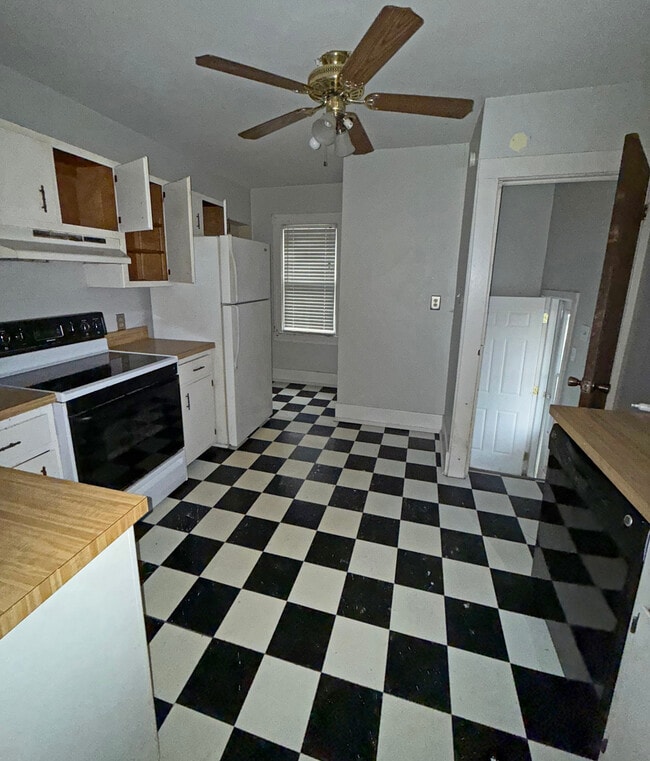 2017 N Graceland Ave in Decatur, IL - Building Photo - Building Photo