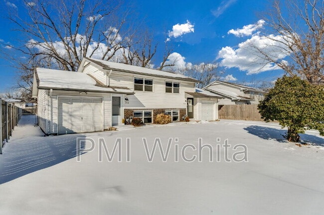 713 N Dougherty Ave in Wichita, KS - Building Photo - Building Photo