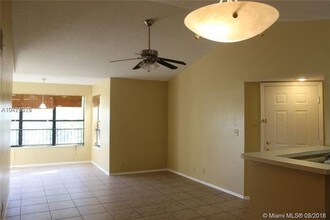 2846 S University Dr-Unit -4C in Davie, FL - Building Photo - Building Photo