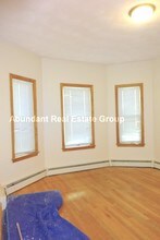 633 Boston Ave-Unit -1 in Medford, MA - Building Photo - Building Photo