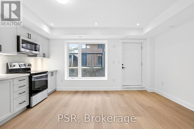 218 Aileen Ave in Toronto, ON - Building Photo - Building Photo