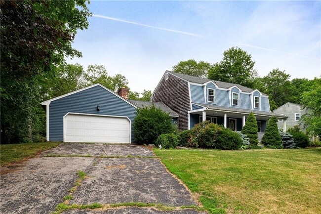 36 Daniel Dr in North Kingstown, RI - Building Photo - Building Photo