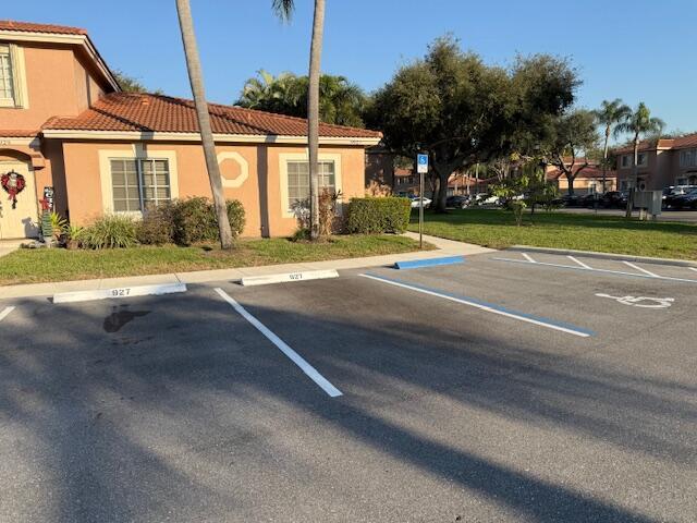 9927 Kamena Cir in Boynton Beach, FL - Foto de edificio - Building Photo