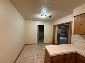 335 N Baronne St in Ponchatoula, LA - Building Photo - Building Photo