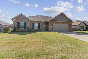 571 Captain Marshall St in Prairie Grove, AR - Building Photo