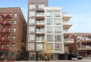 95-08 65th Rd in Queens, NY - Building Photo