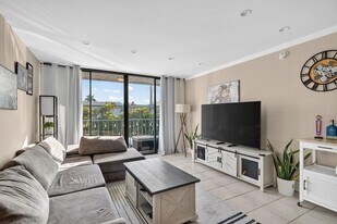 1531 SE 15th St, Unit 6 in Fort Lauderdale, FL - Building Photo