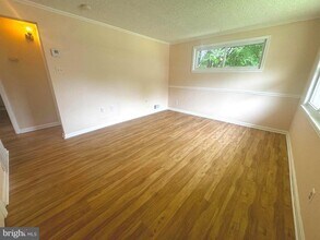 350 Howard Ave in Rockville, MD - Building Photo - Building Photo