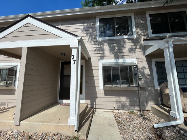 property at 2924 Ross Dr