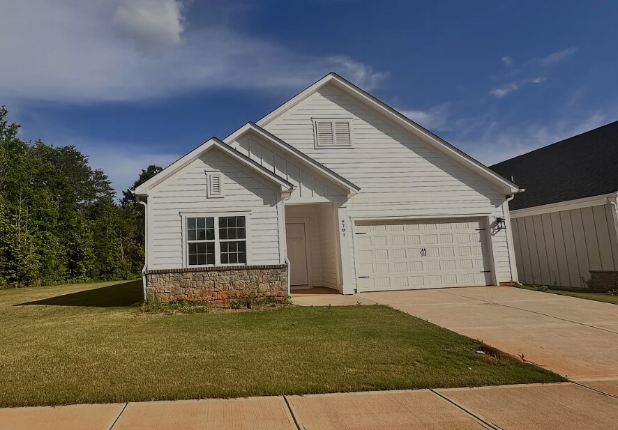 6701 Star Dr in Lake Norman of Catawba, NC - Building Photo