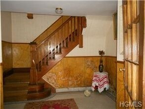 42 Spruce St in Yonkers, NY - Foto de edificio - Building Photo