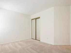 2200 Mountain Mist Ct in Raleigh, NC - Building Photo - Building Photo