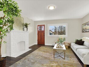 3834 1/2 Derry St in Harrisburg, PA - Building Photo - Building Photo
