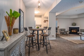 Arbors at Turnberry in Pickerington, OH - Building Photo - Building Photo