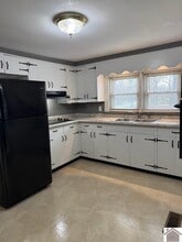 3512 Breezeel School Rd in Benton, KY - Building Photo - Building Photo