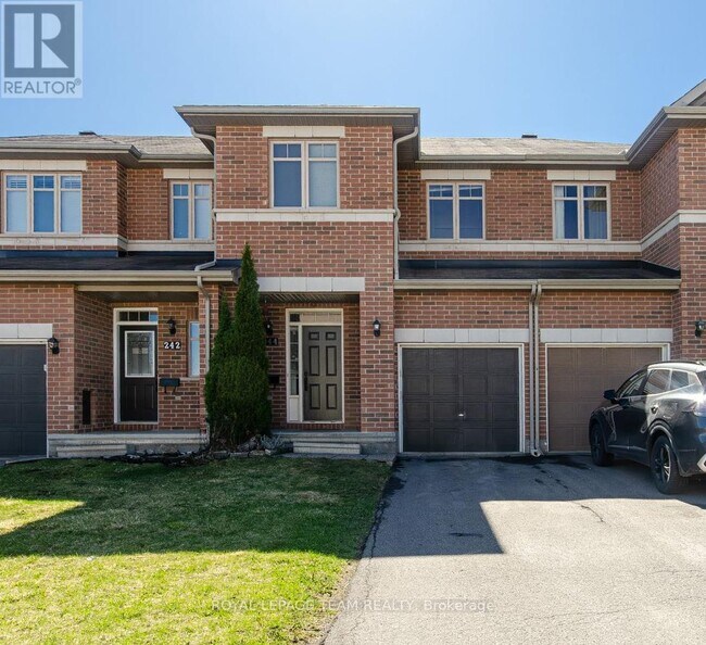 244 Maxwell Bridge Rd in Ottawa, ON - Building Photo - Building Photo
