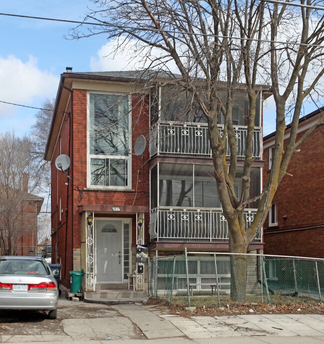 142 Portland St in Toronto, ON - Building Photo - Primary Photo