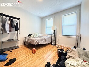 160 Strathmore Rd, Unit 3 in Boston, MA - Building Photo - Building Photo