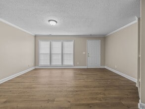 5 Whitfield Way in Greer, SC - Building Photo - Building Photo