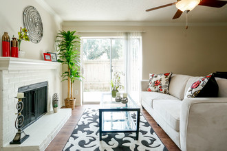 Resort Townhomes in Stafford, TX - Building Photo - Interior Photo