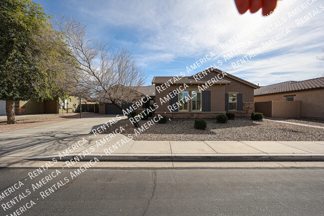 1935 W Sparrow Dr in Chandler, AZ - Foto de edificio - Building Photo