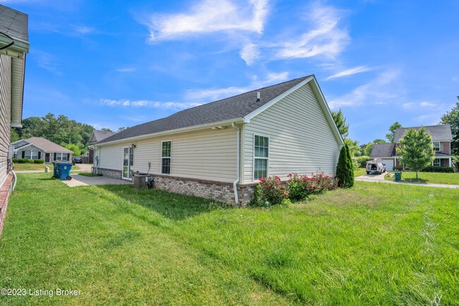 9500 Brady John Ct in Louisville, KY - Building Photo - Building Photo