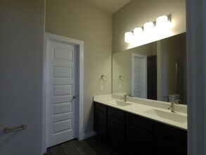 104 Hidden Springs Dr in Bastrop, TX - Building Photo - Building Photo