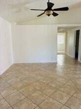 45470 Clubhouse Dr in Temecula, CA - Foto de edificio - Building Photo