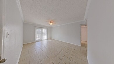 425 Wymore Rd in Altamonte Springs, FL - Building Photo - Building Photo