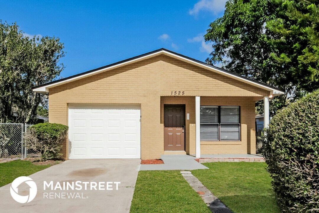 1525 Kelby Rd in Kissimmee, FL - Building Photo