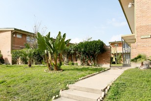 Glen Arbor Apartments in Houston, TX - Foto de edificio - Building Photo