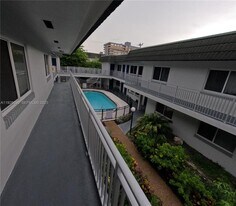 1010 SE 15th St in Fort Lauderdale, FL - Building Photo