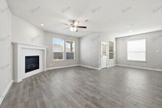 1313 Trailblazer Wy in Justin, TX - Building Photo - Building Photo