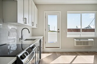 2105 Germantown Ave in Philadelphia, PA - Building Photo - Building Photo