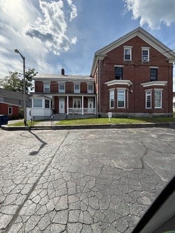 80 Grove St in Fitchburg, MA - Building Photo - Building Photo