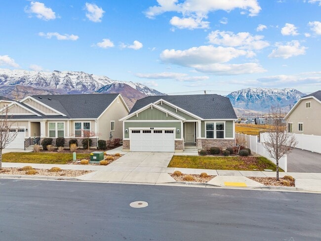 298 Old Farm Ln in Lindon, UT - Building Photo - Building Photo