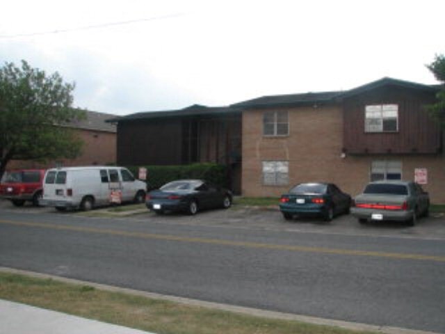 La Fontina Apartments in McAllen, TX - Foto de edificio - Building Photo