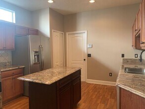 10804 Spring Mountain Pl in Tampa, FL - Building Photo - Building Photo