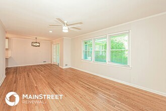 1512 Knollwood Terrace in Decatur, GA - Foto de edificio - Building Photo