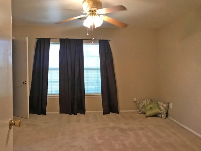 property at 21016 Alden's Oak