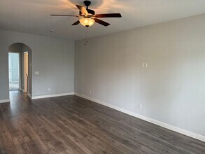 319 Twig Private Ct in Hendersonville, TN - Foto de edificio - Building Photo