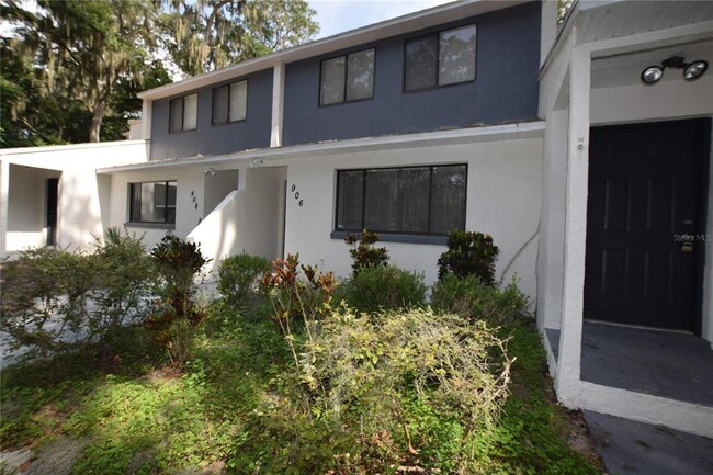 908 Sumter St in Leesburg, FL - Foto de edificio - Building Photo