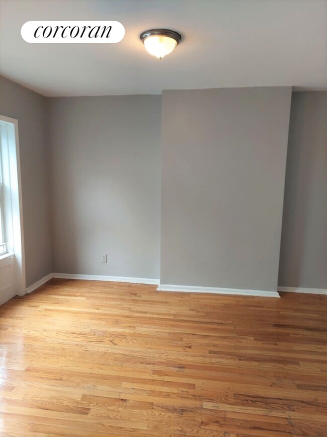 property at 796 Lincoln Pl