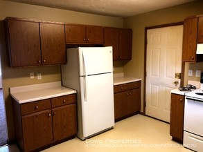 1220 Wall St-Unit -B in Normal, IL - Building Photo - Building Photo