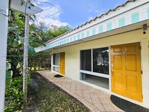 3217 NE 7th Pl in Pompano Beach, FL - Building Photo - Building Photo